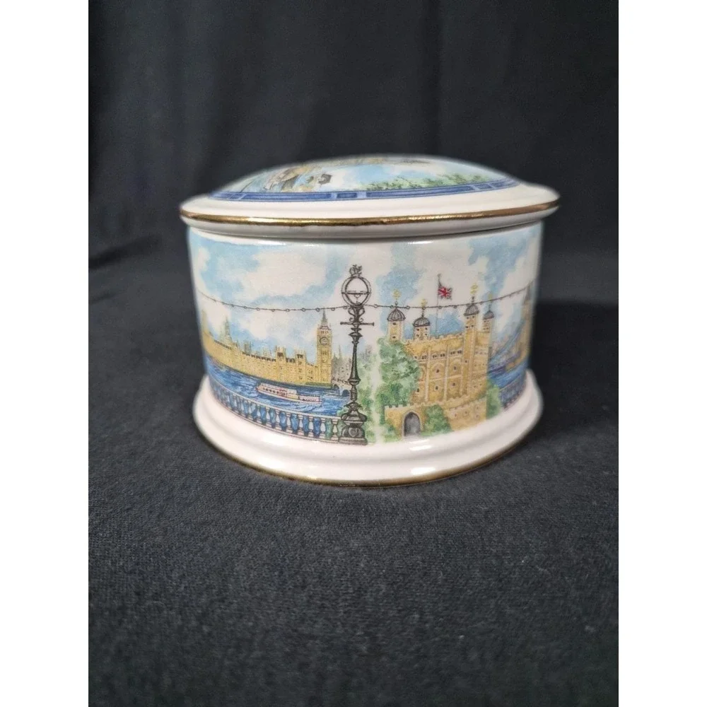 James Sadler England Porcelain Covered Trinket Box London Tower Bridge Thameside